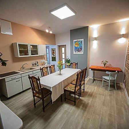 Apartament Rynek Лєшна Екстер'єр фото